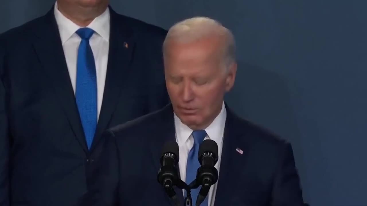 Tổng thống Joe Biden vừa gọi ông Zelensky là "Tổng thống Putin".🤦‍♂️🤦‍♂️🤦‍♂️🤦‍♂️🤦‍♂️