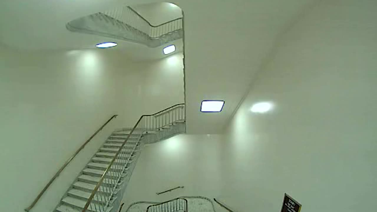 3145RHOB01Stair1_2021-01-05_04h00min02s247ms.mp4