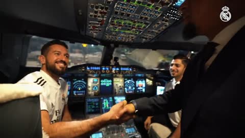 Real Madrid players traveling FIRST CLASS Emirates A380 | VLOG