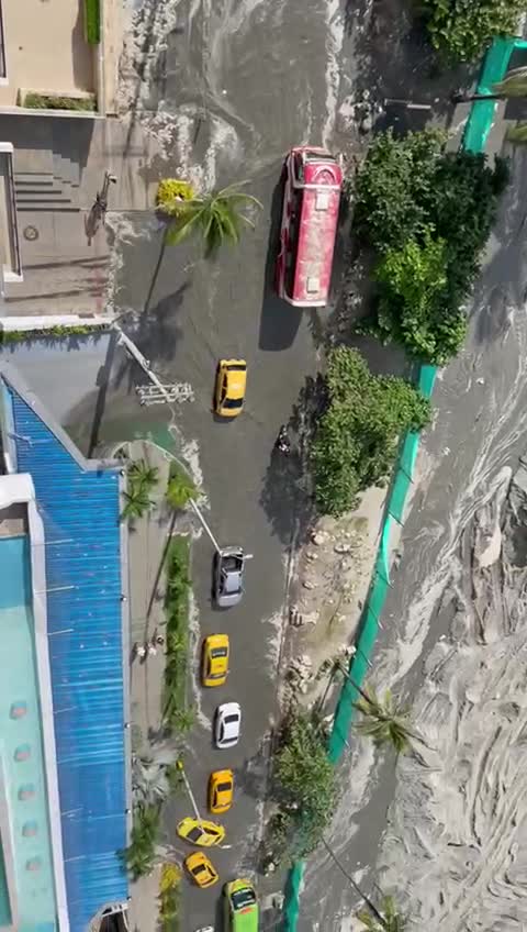 Se rompió Dique en Bocagrande