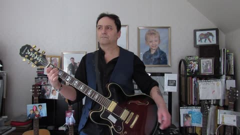 Paul Murphy - 'While A Bridge Is Burning' . Electric Version