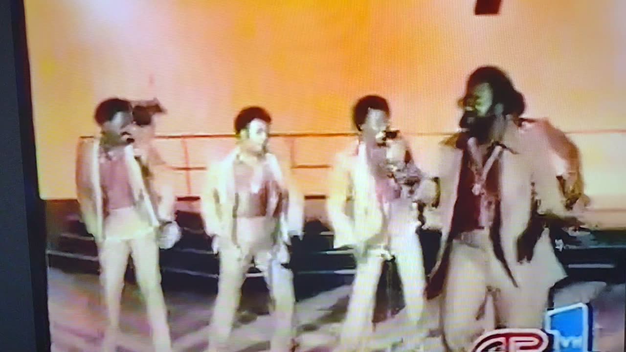 The Spinners Rubberband Man 1976 Live