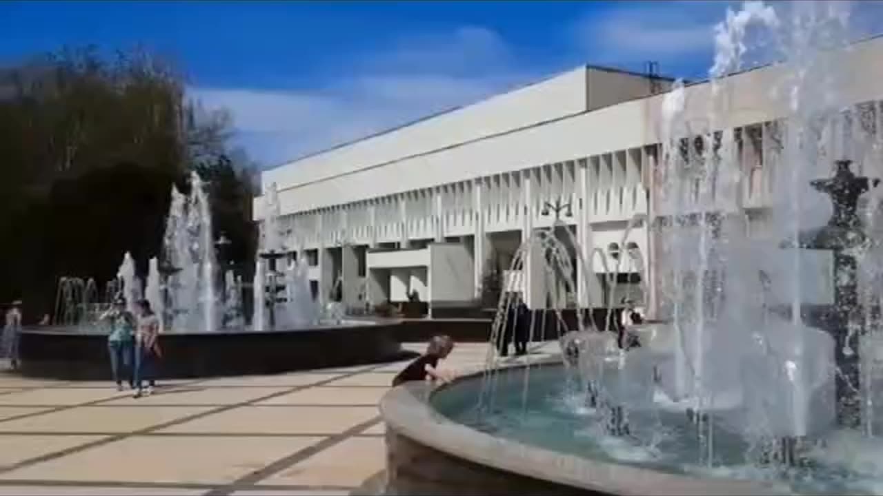Semferopol - Krymskie miasto przed i po przyłączeniu do Rosji