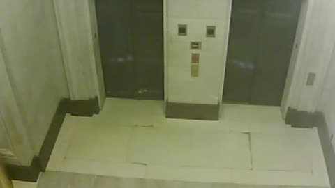7215USCS02Elevator1718Lobby_2021-01-05_00h20min00s007ms.mp4