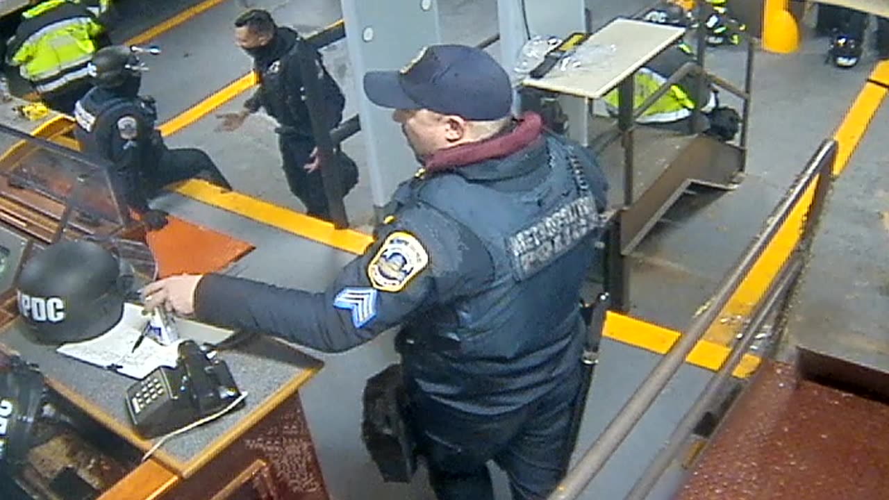 3205LHOBBACStLoadingDock_2021-01-06_18h32min11s880ms.mp4