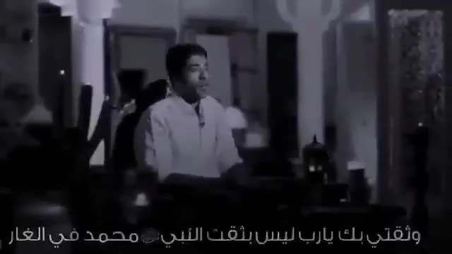 كلام مبكي/البشير