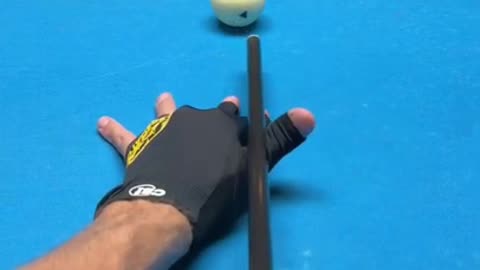 Tips on how to hold a Cue