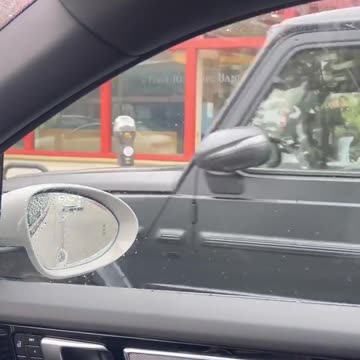 People lining up outside First Republic Bank in Los Angeles after SVB failure