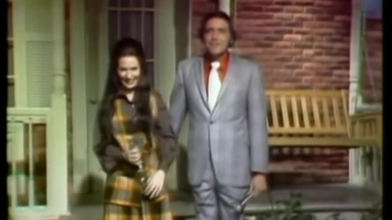 Loretta Lynn and Bobby Bare - God Bless America Again