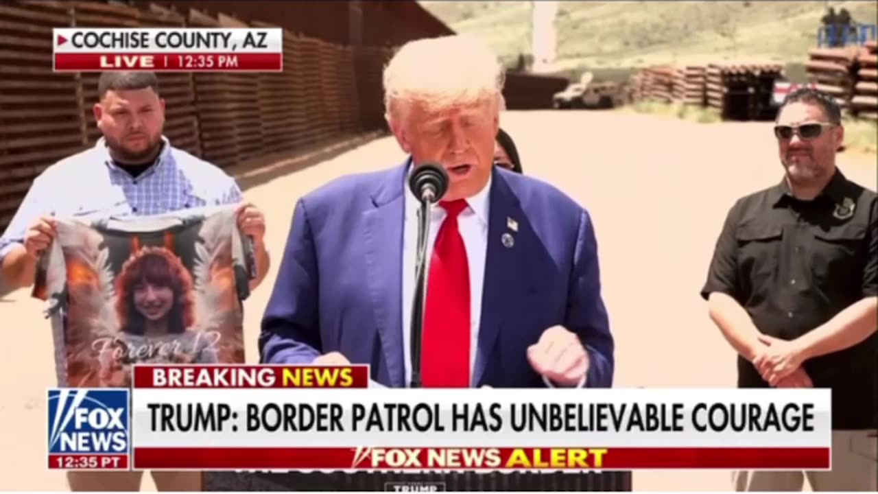 President Trump speaks at the boarder about Kamala's Open Border and Walz's failuers