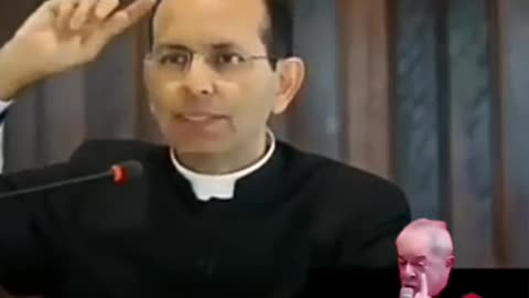 Padre Paulo: Comunista pensa de trás pra frente