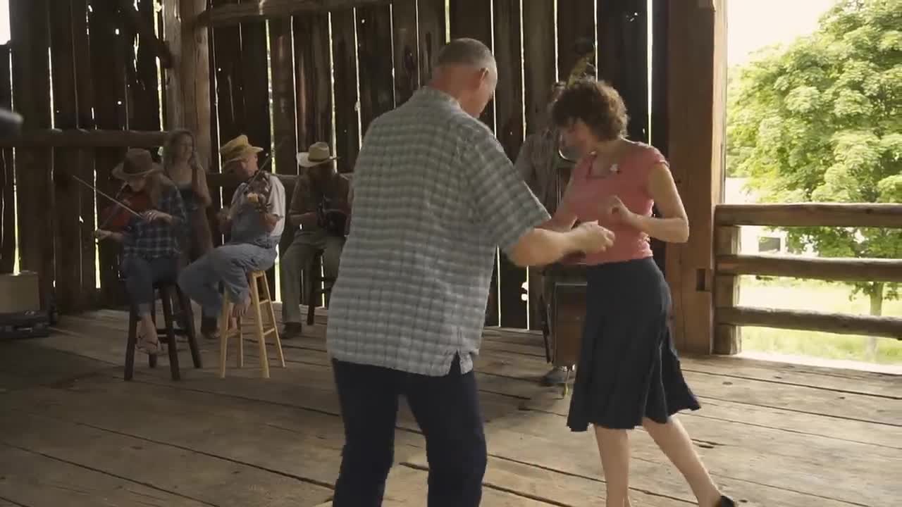 CAJUN MUSIC WITH PAYS D'EN HAUT (TIT GALOP POUR MAMOU)