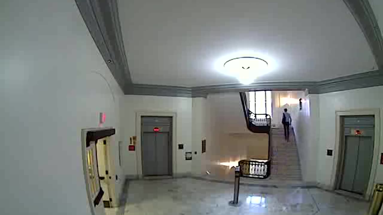 3485CHOB01Stair6_2021-01-06_08h00min03s907ms.mp4