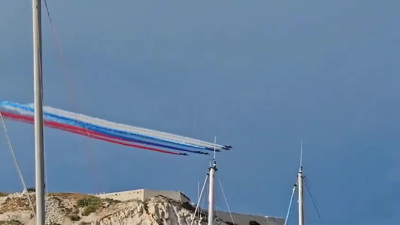 🇨🇵 Il momento clou della parata cerimoniale di ieri a Marsiglia