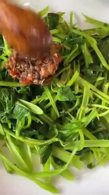 Morning Glory with Chili Sambal or Plecing Kangkung🙏🏽😊 #bali #plecingkangkung #sayurkangkung