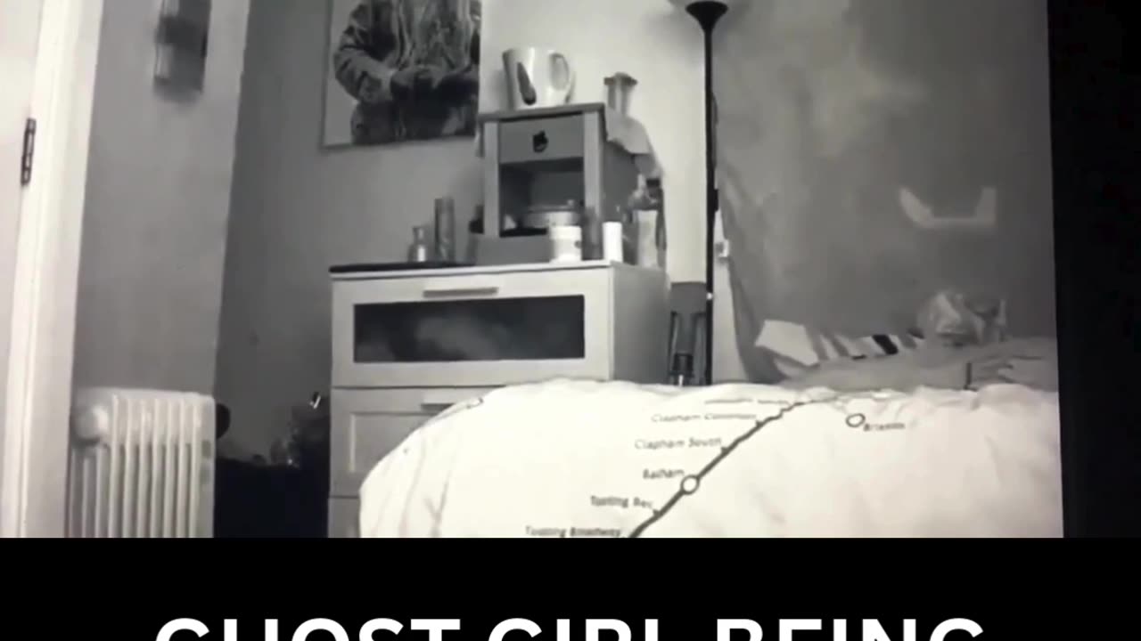 REAL GHOST ON CCTV, PARANORMAL ACTIVITY ON CAMERA,