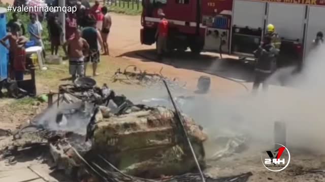 ‘TRAILER’ DE PRAIA É DESTRUÍDO PELO FOGO