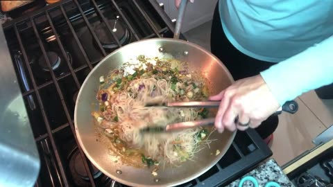 Learn how to cook Asian recipes!! ⧹ FOR BEGINNERS ⧹ I used leftover pulled pork ⧹ Episode 2