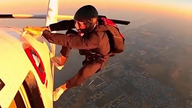 sky diving gone wrong. Must watch