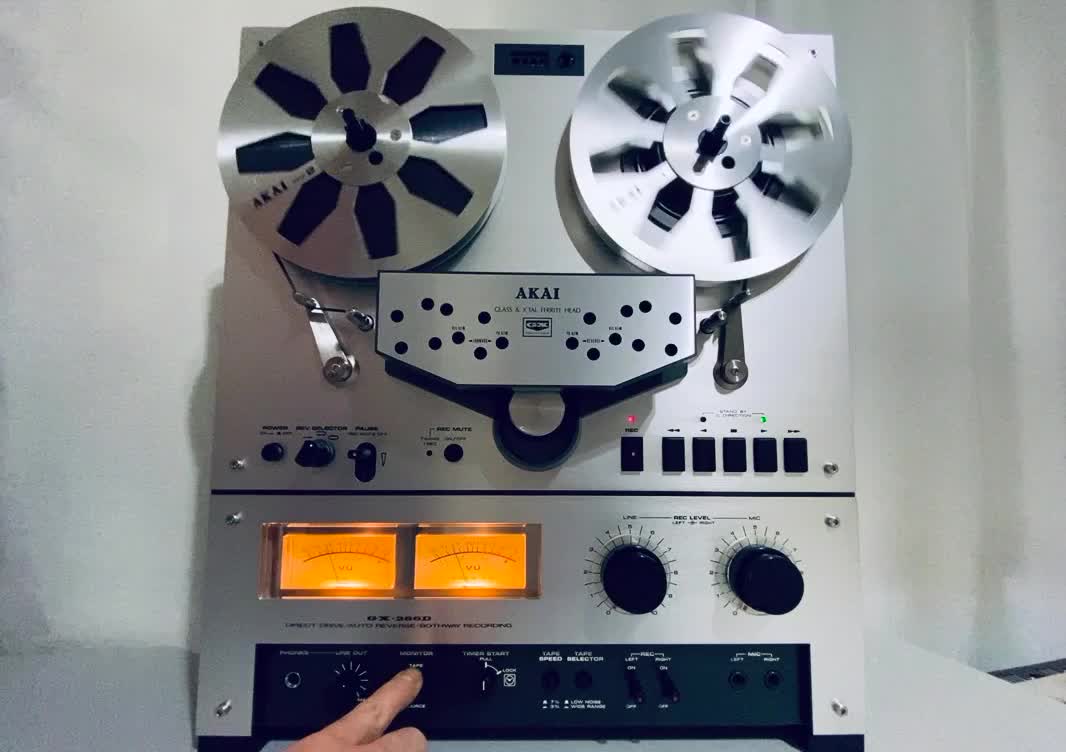 AKAI GX-266D reel to reel