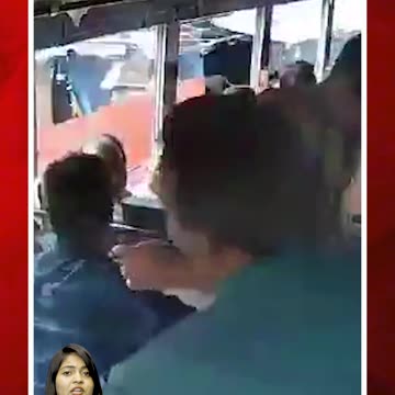 ఈ కండక్టర్ హీరో| #bus #busconductor #helping #ytshorts #shorts | FBTV NEWS
