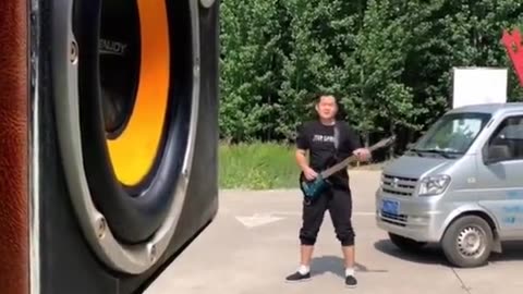 What if He play a guitar in front of a Huge Speaker 2,000,000 Kw #ytshorts #viral #foryou #trending