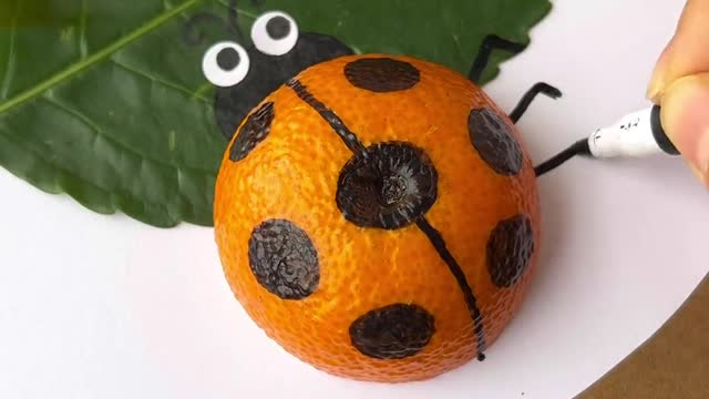 Orange peel can also be made into a lovely little ladybug oh, please take the children to make it!