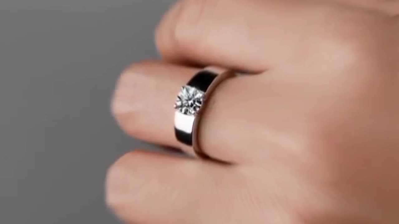 Diamond wedding band