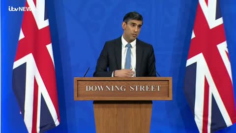 Live: Chancellor Rishi Sunak announces measures to tackle soaring energy bills | ITV News