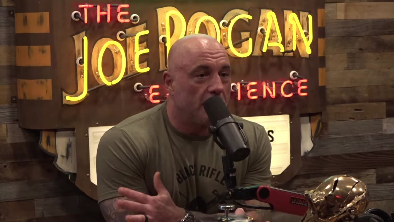 Joe Rogan & Neil INCREDIBLE Satellite Images Show Borders From SPACE