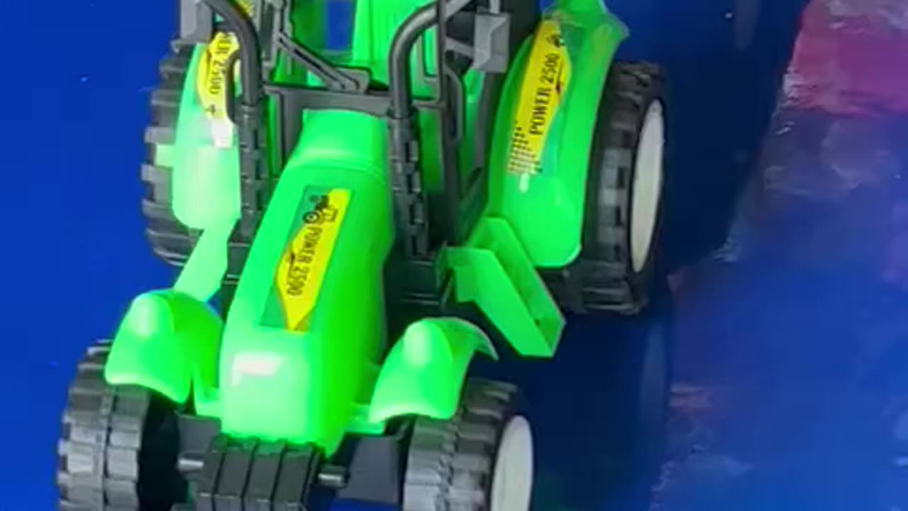 Kids tractor video