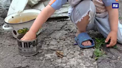 🔫 What do children in the Grey Zone play with?