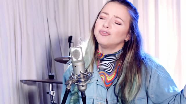 Ed Sheeran - Shape Of You (Emma Heesters Cover)