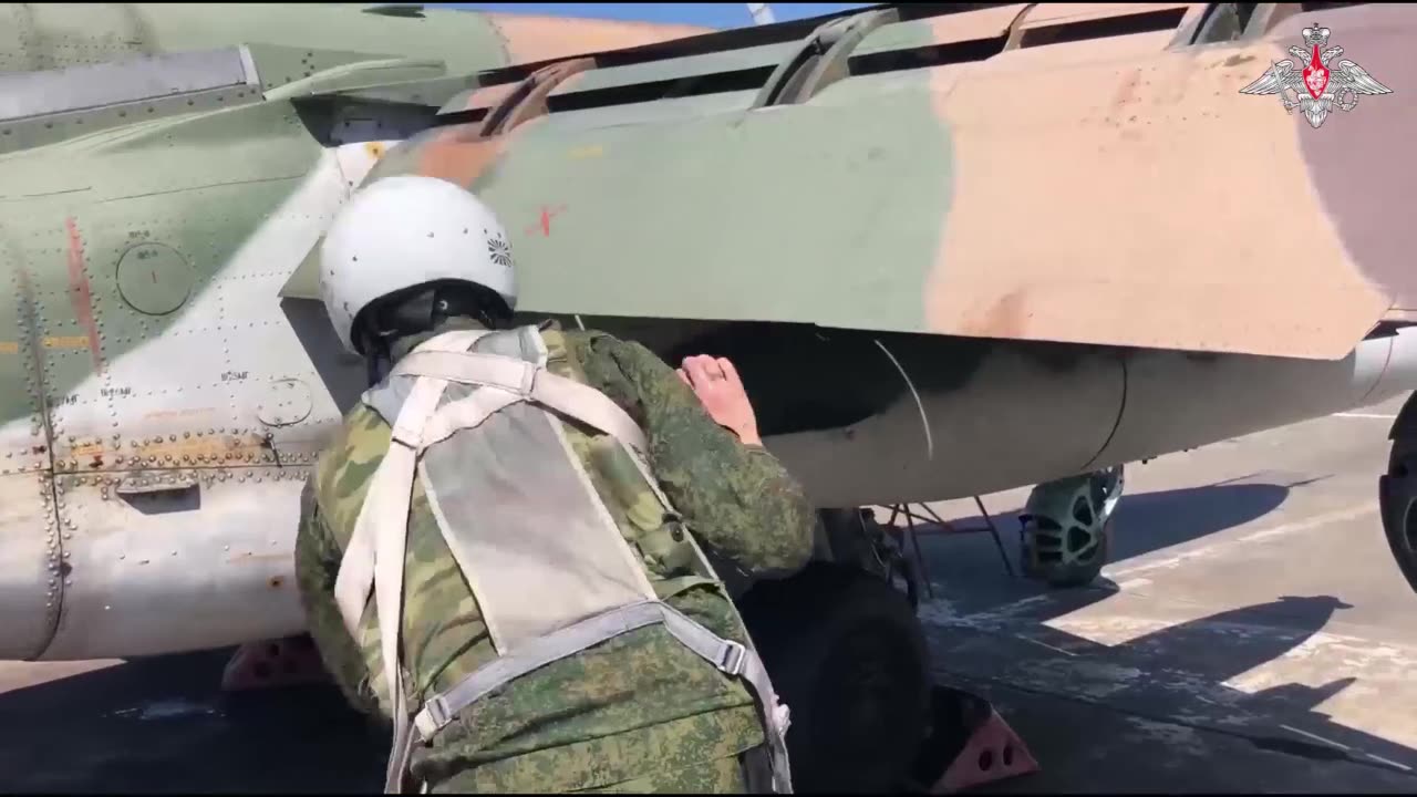 Su-25SM crews launch missile strike on enemy positions