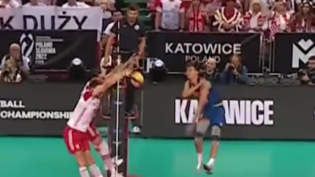 Listen to that crowd roar 🔊 #volleyballworld
