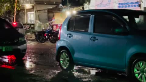 Slowmotion Rain | Night View