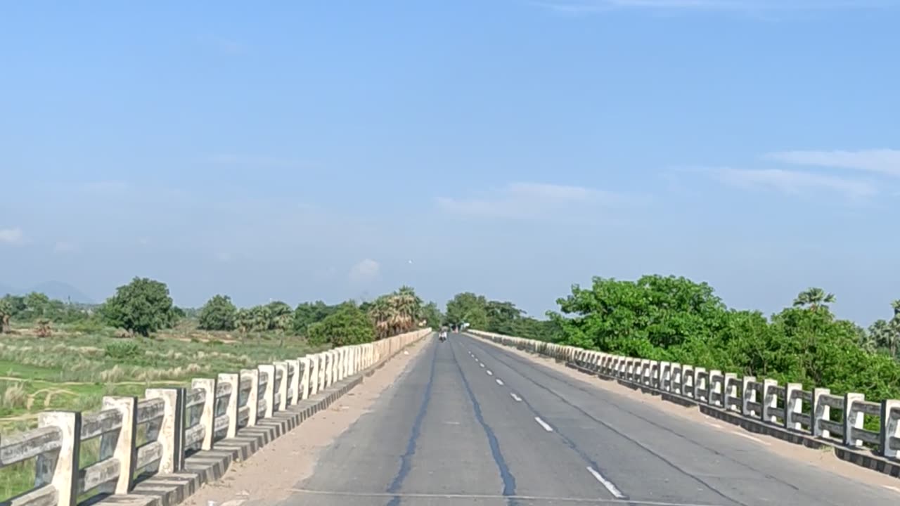 beautiful road in Bihar.