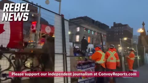 OTTAWA — Construction workers are building a fence around the Parliament