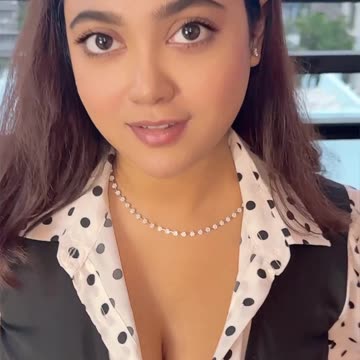 Cameraman Jaldi Focus Karo 🤩