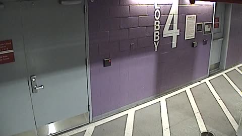 6123RHOBG3G304ABLobby4_2021-01-05_01h00min02s410ms.mp4