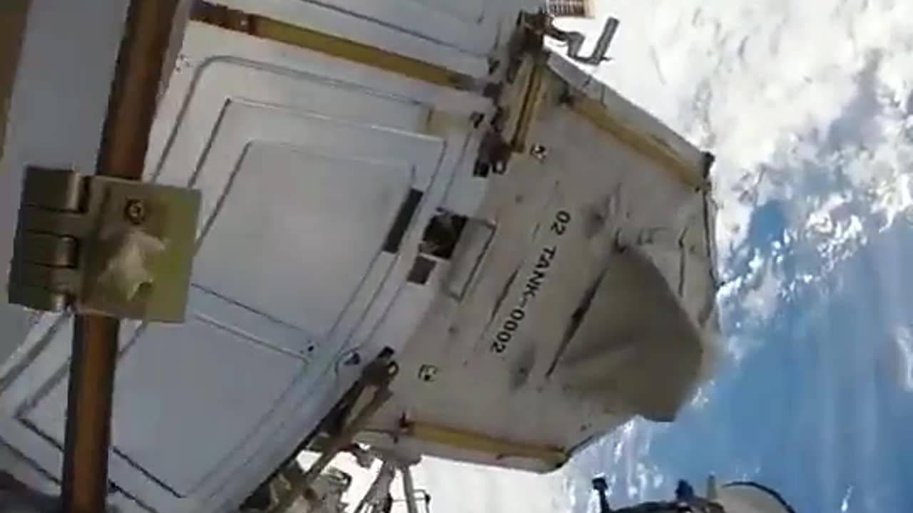Watch at the end the estronute going out from the place