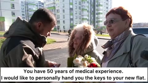 🏡🇷🇺 Russia POV | DPR Head Presents Apartment Keys to 100-Year-Old WWII Veteran in Mariupol | RCF