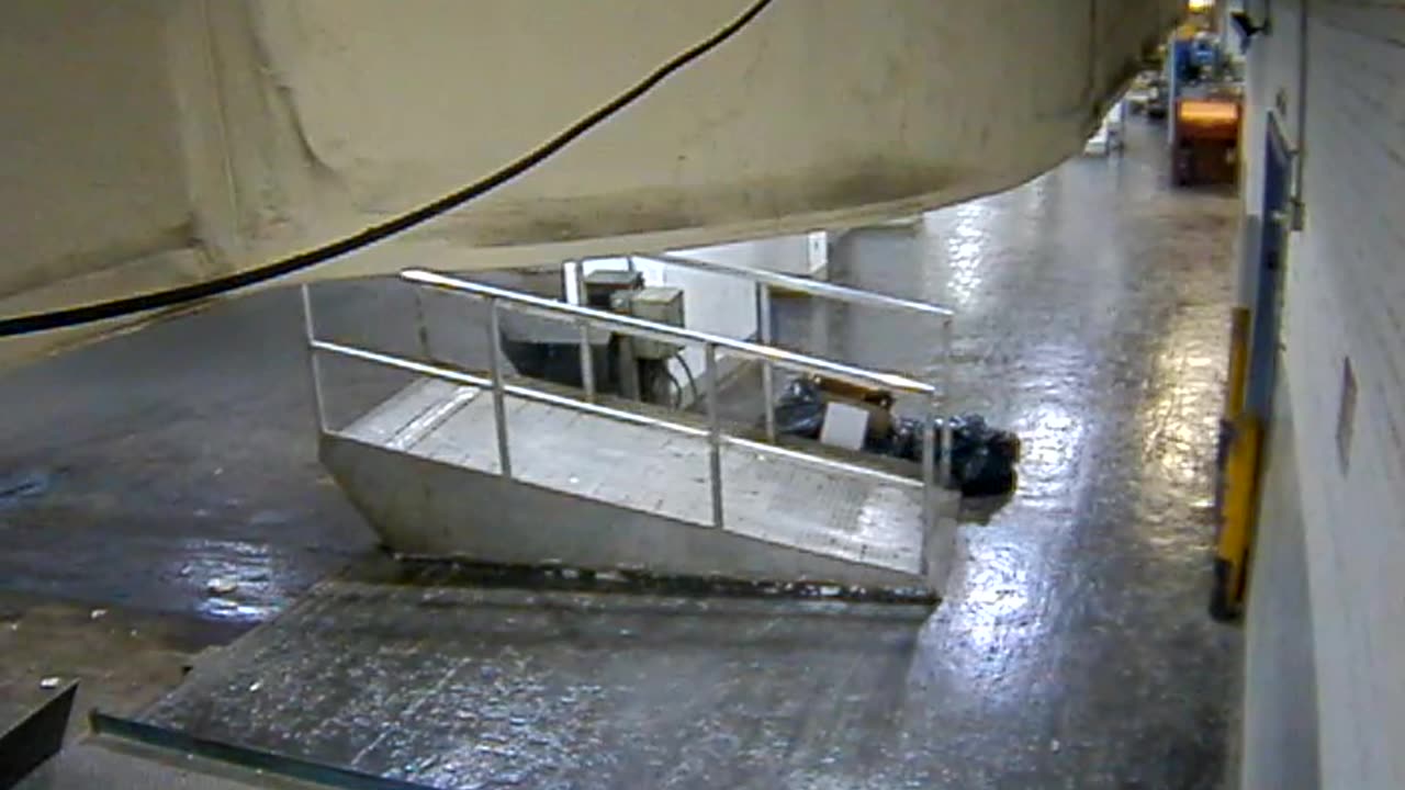 3803FHOBBALoadingDock_2021-01-06_15h40min01s507ms.mp4
