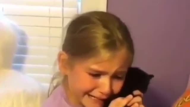 Girl Crying when her mom gave Kitten to her