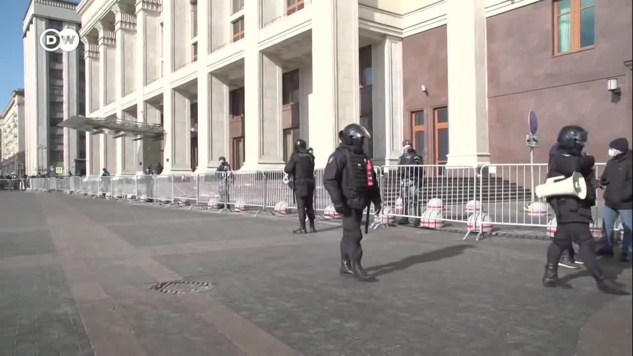 Watch live: Anti-war protests in Moscow | DW News