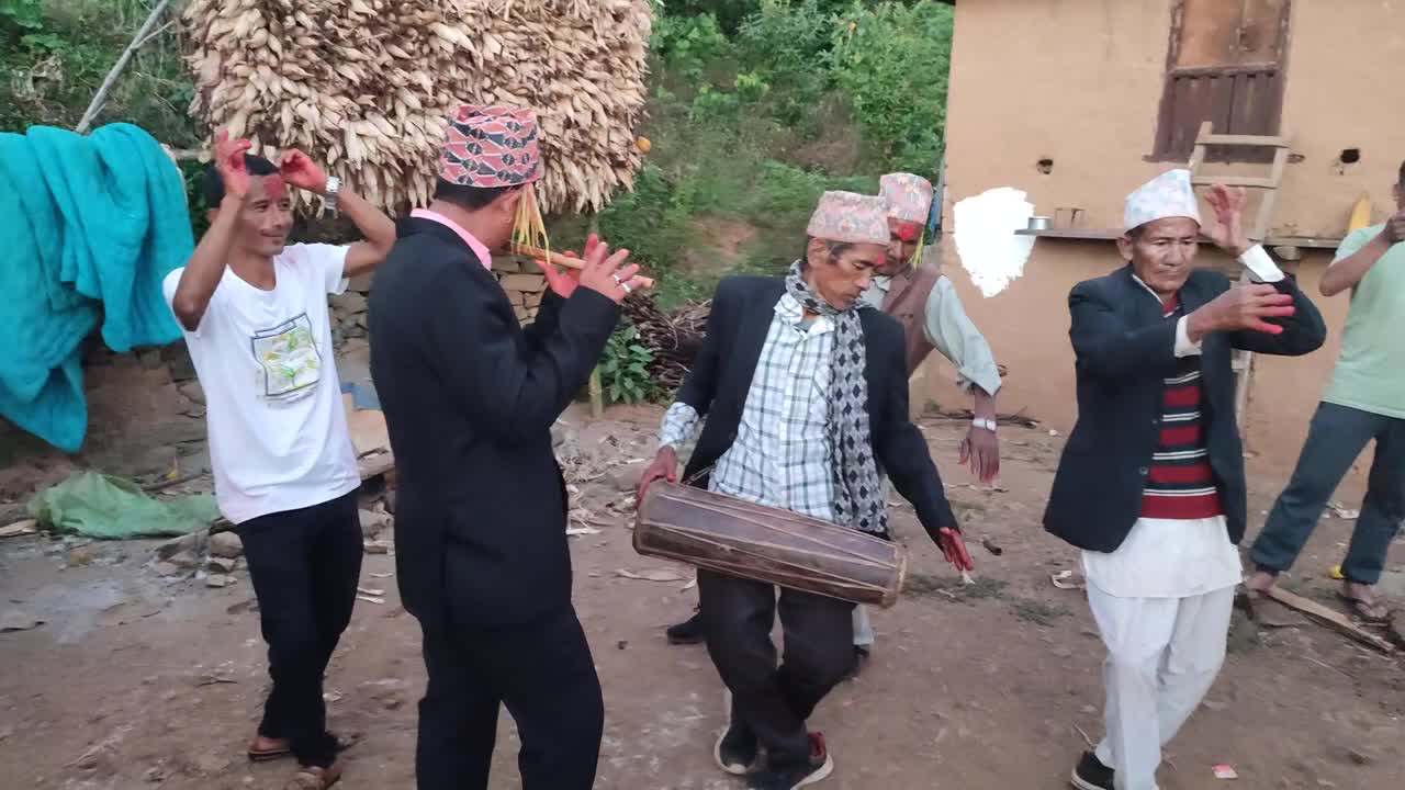 Nepali Cultural Dance ( Lahare Naacha/लहरे नाच )