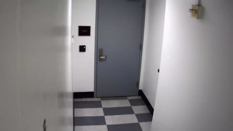 6149RHOBG3G301CStairwayLobbyEntry_2021-01-05_05h00min00s737ms.mp4