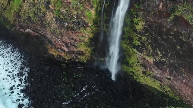 Waterfalls in Madeira hit different 💦 .