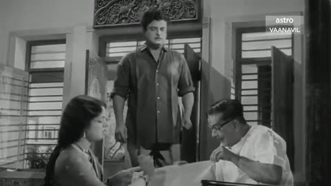 Sumai Thangi (1962)