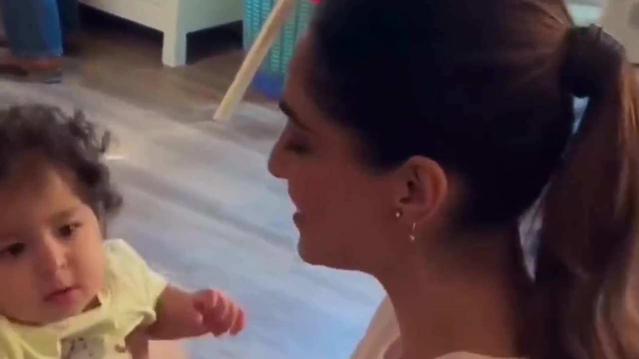 Sonam Kapoor Son Vayu Face Revealed! Viral Masti Bollywood